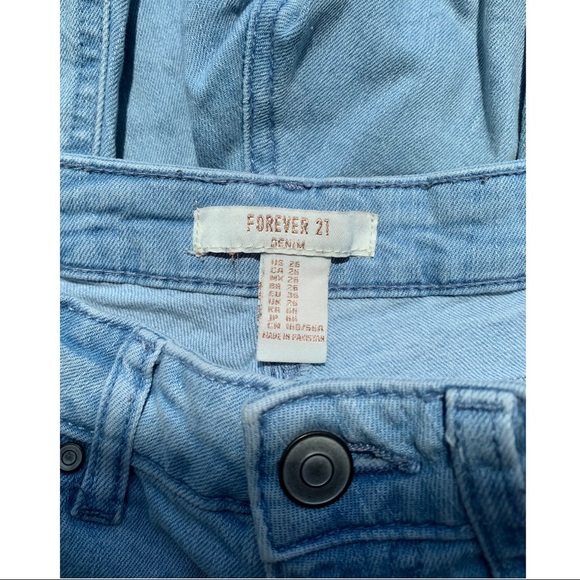 Forever21 - Distressed Denim Jeans - Picture 4 of 4